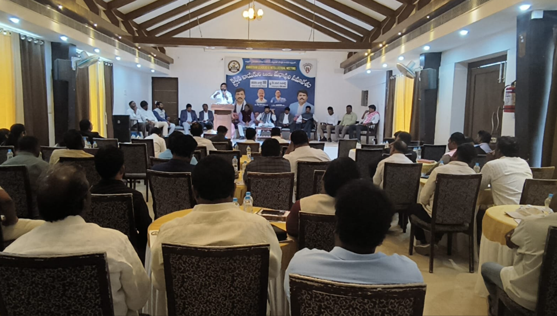 దళిత క్రైస్తవులకు ఎస్సీ హోదా కల్పించాలి – సీఎం చంద్రబాబు కేంద్రంపై ఒత్తిడి తేవాలి - Additional Image